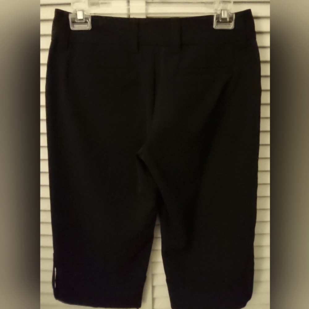 Onyx Tailored Wide Cuff Capris